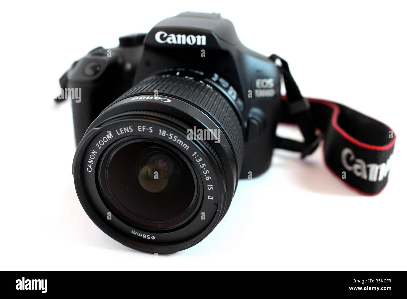 Appareil photo Canon 1300d, de l'EFS de l'objectif 18-55mm, noir, de rédaction, d'illustration Banque D'Images