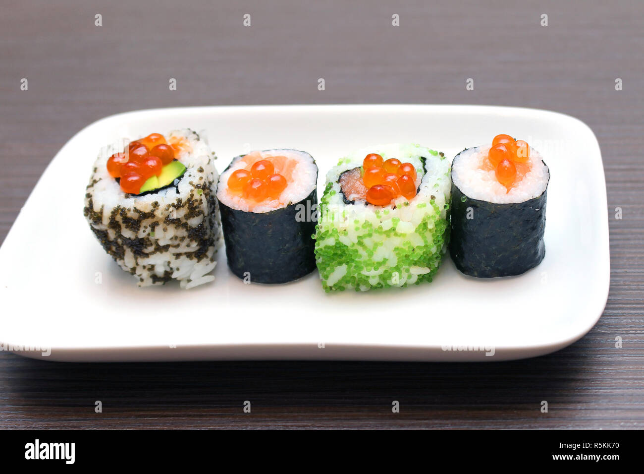 Plaque de caviar Sushi Banque D'Images
