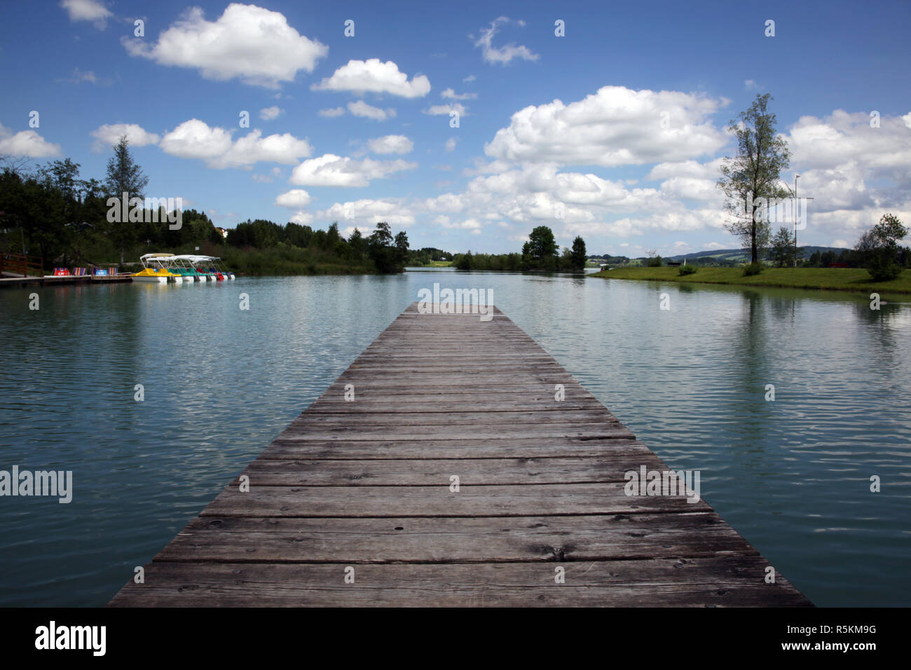 Bootssteg au lech près de Füssen au lac oberallgÃ¤u Banque D'Images