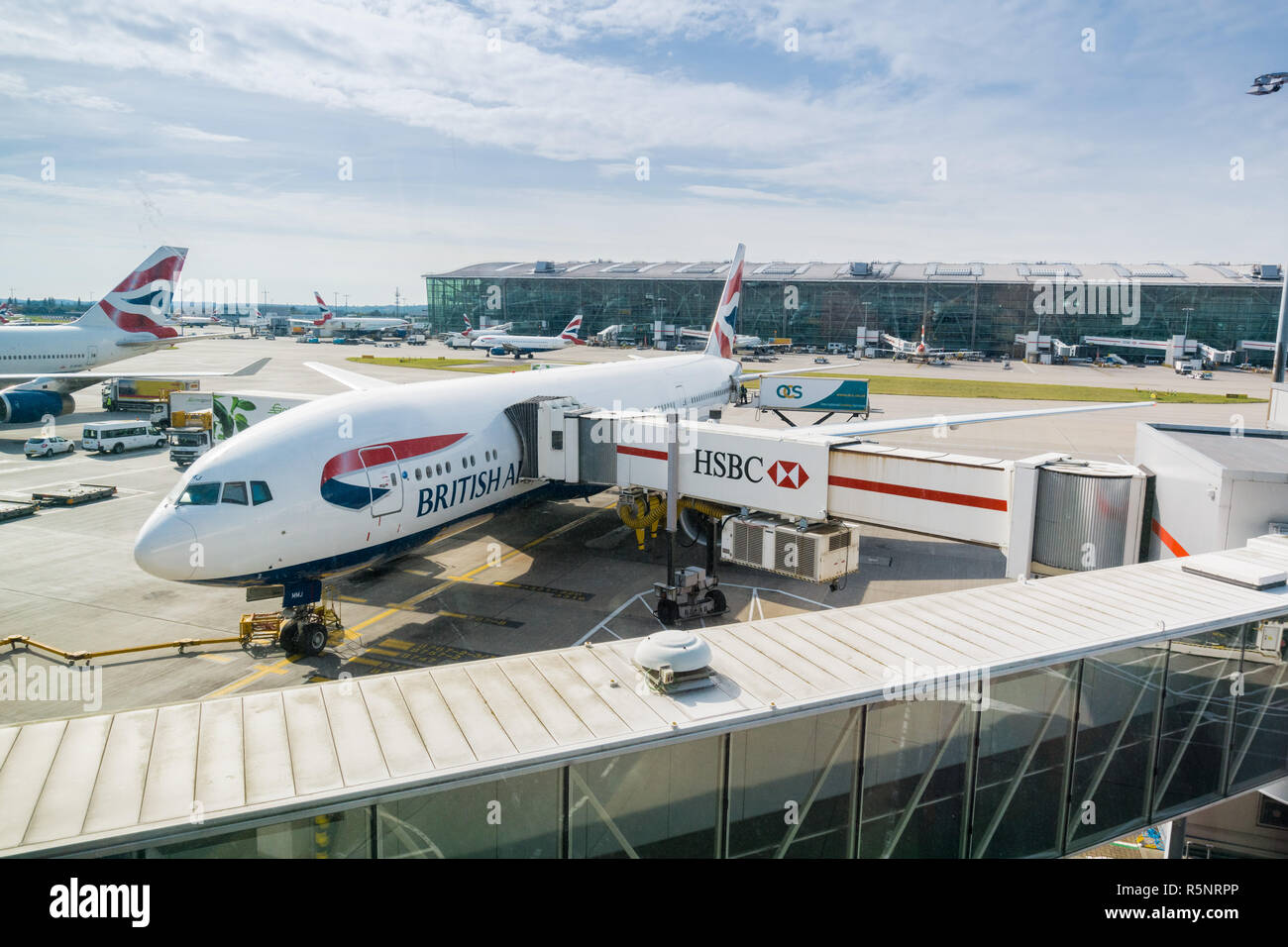 Le 24 septembre, 2017 Londres/UK - British Airways avion amarré au Terminal 5, Heathrow Airport Banque D'Images