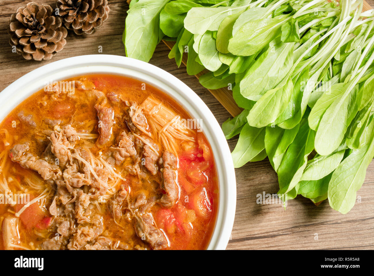 Cuisine traditionnelle, chinoise et l'aloyau aux champignons Banque D'Images