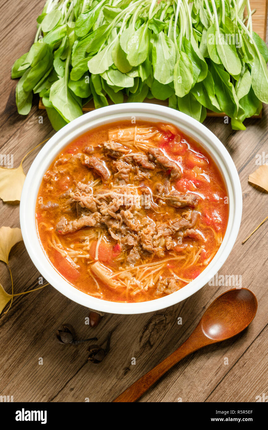 Cuisine traditionnelle, chinoise et l'aloyau aux champignons Banque D'Images