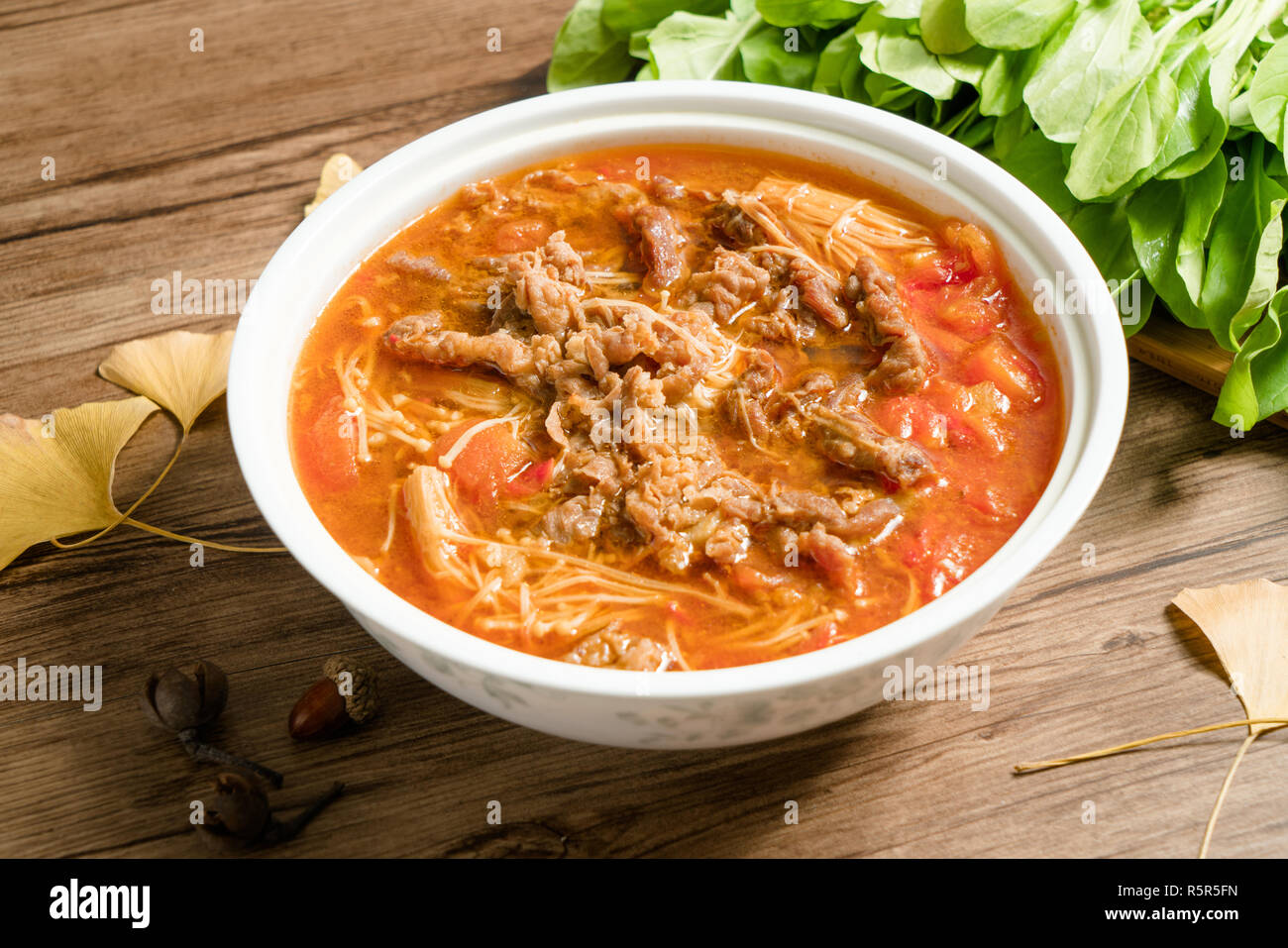 Cuisine traditionnelle, chinoise et l'aloyau aux champignons Banque D'Images
