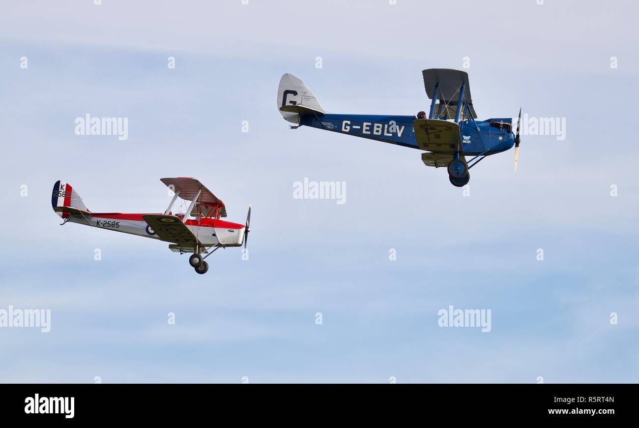 1925 DH60 Cirrus Moth et un 1931 DH82a Tiger Moth ensemble au vieux gardien sur le 7 octobre 2018 Banque D'Images
