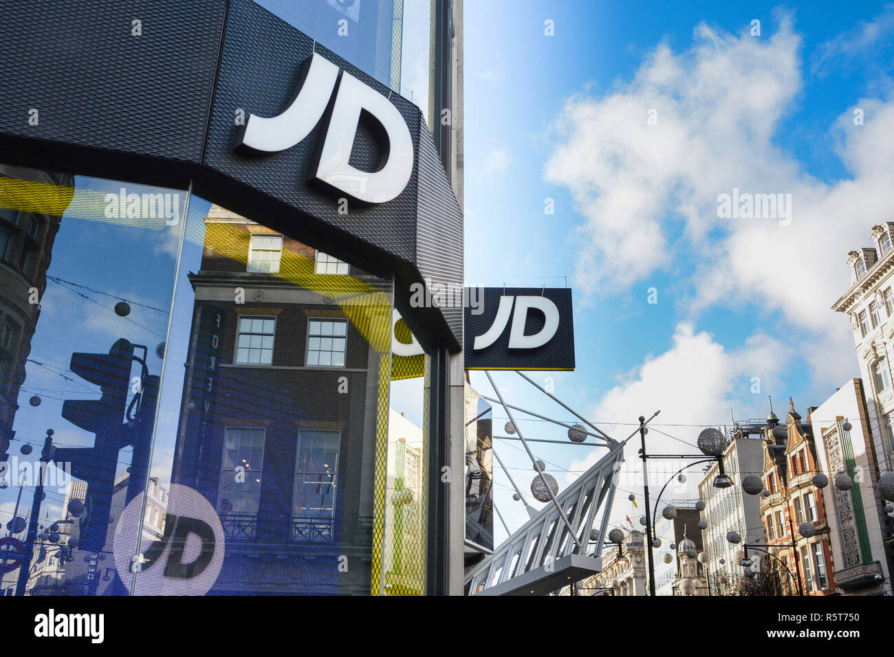 Magasin de sport JD sur Oxford Street, London, UK Banque D'Images