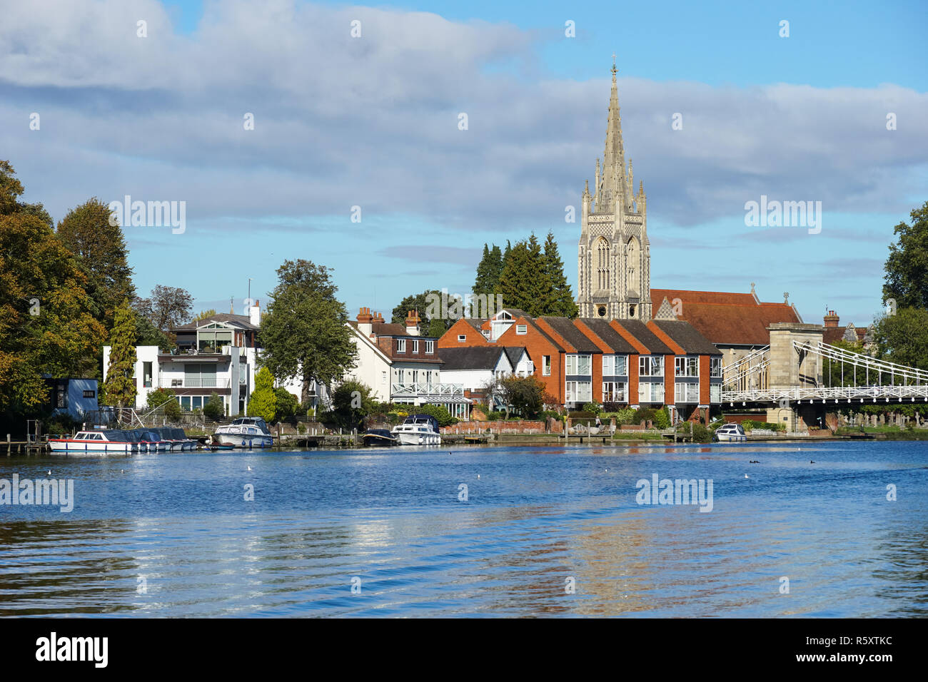 La Tamise à Marlow, dans le Buckinghamshire, Angleterre Royaume-Uni UK Banque D'Images