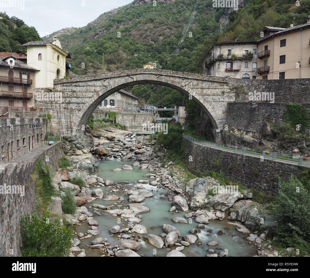 Pont Romain à Pont Saint Martin Banque D'Images