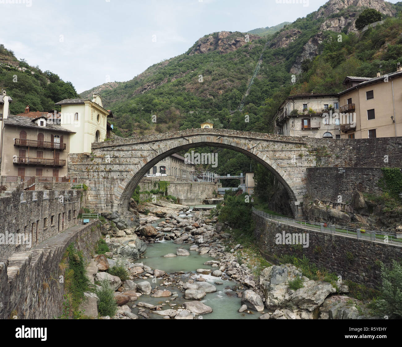 Pont Romain à Pont Saint Martin Banque D'Images