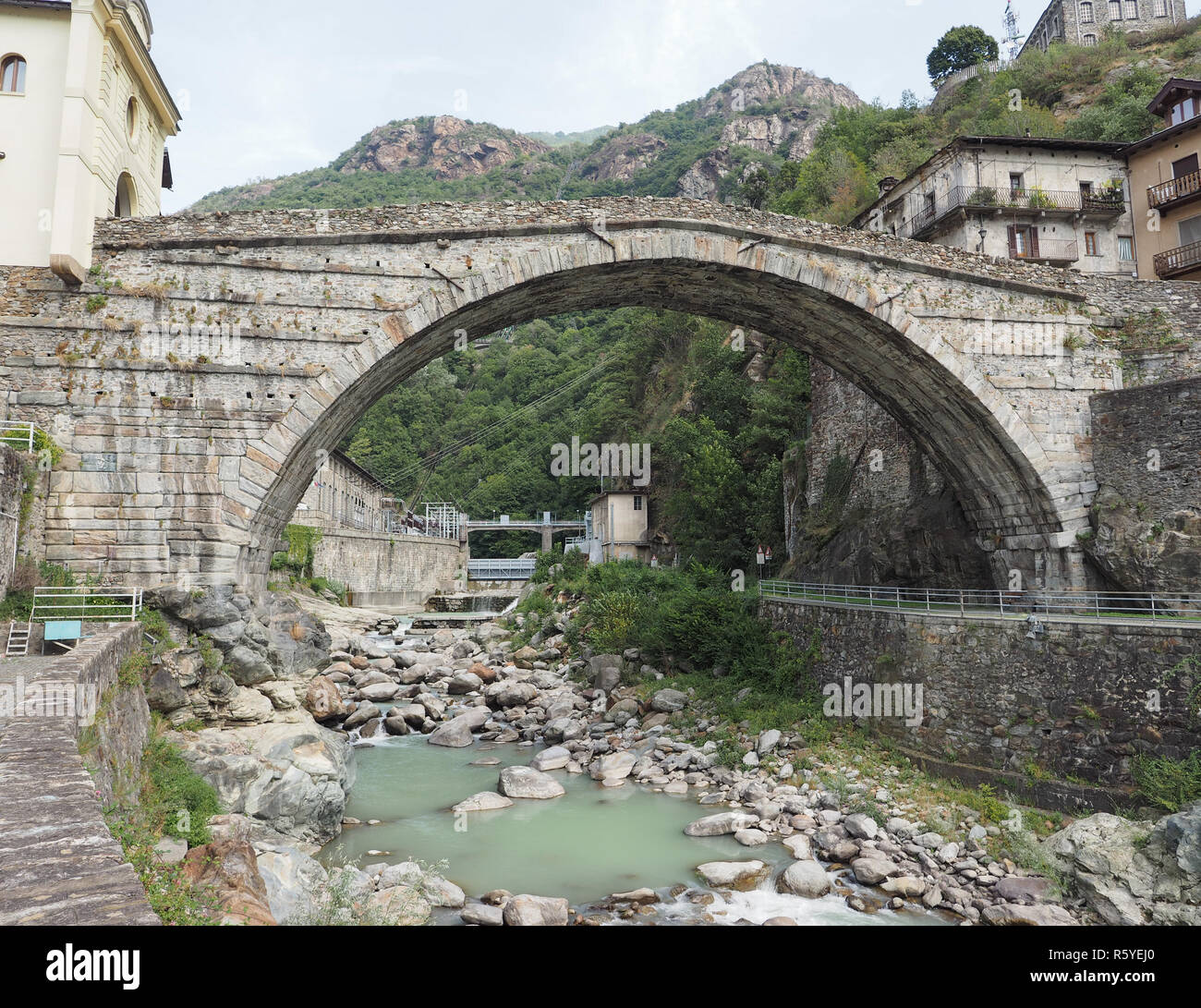 Pont Romain à Pont Saint Martin Banque D'Images