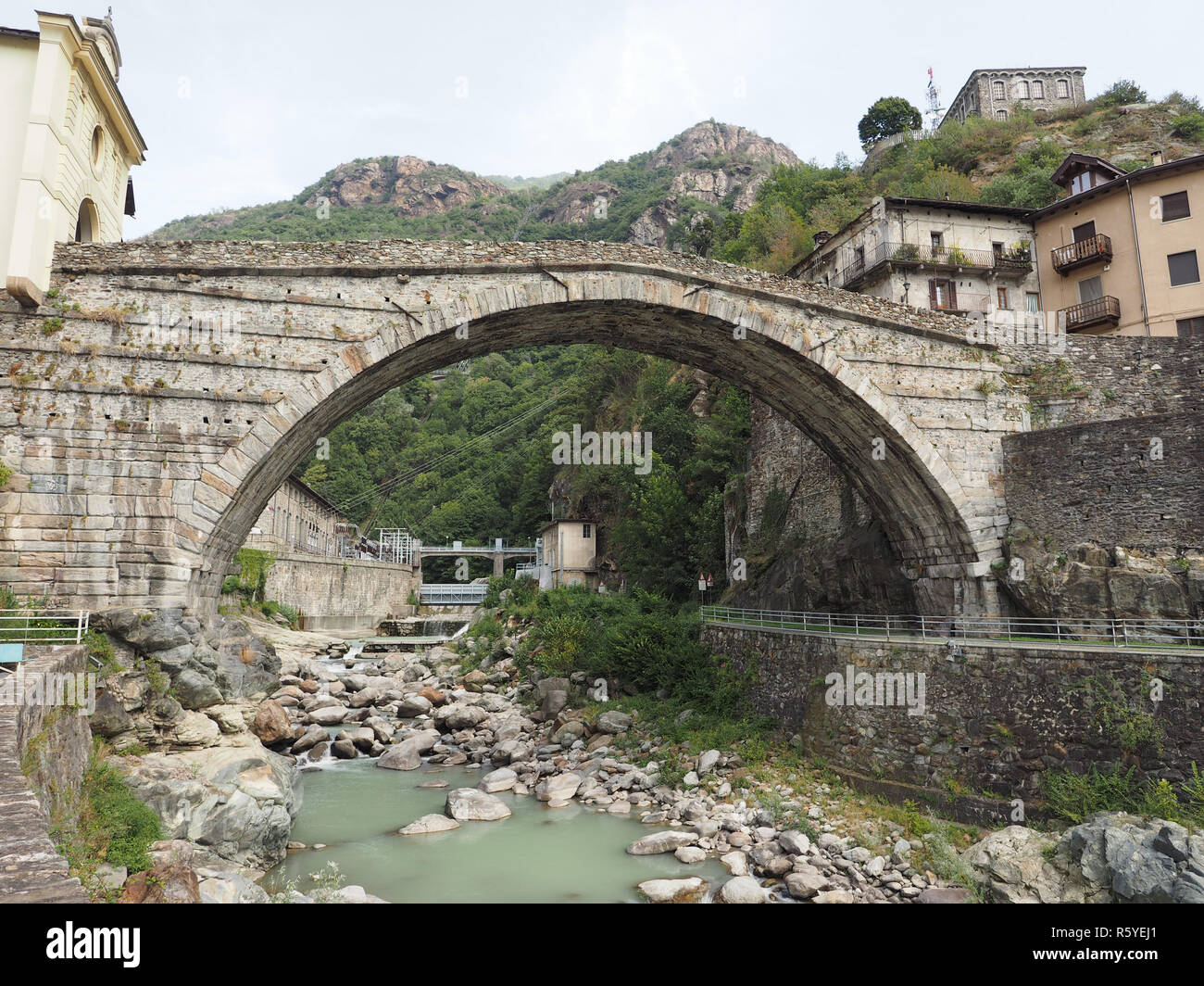 Pont Romain à Pont Saint Martin Banque D'Images