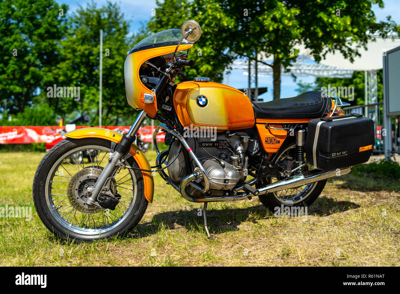 PAAREN IM GLIEN, ALLEMAGNE - le 19 mai 2018 : Moto Sport BMW R90S, 1976. Die Oldtimer Show 2018. Banque D'Images