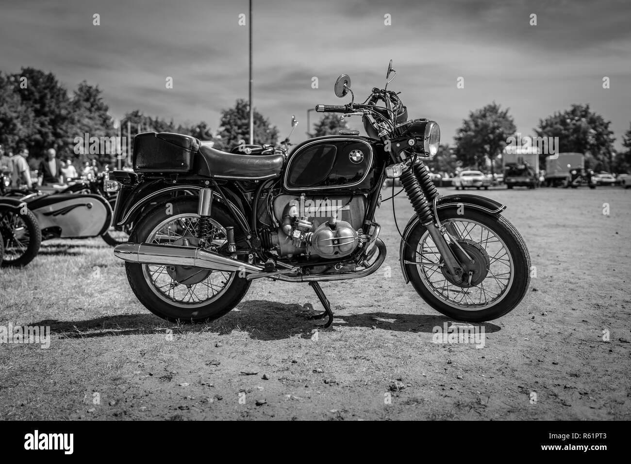 PAAREN IM GLIEN, ALLEMAGNE - le 19 mai 2018 Moto : BMW R75/5, 1970. Noir et blanc. Die Oldtimer Show 2018. Banque D'Images