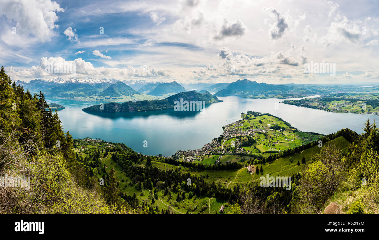 Alpes Suisses avec l'avis de Burgenstock et Floralpina, Suisse, Europe Banque D'Images