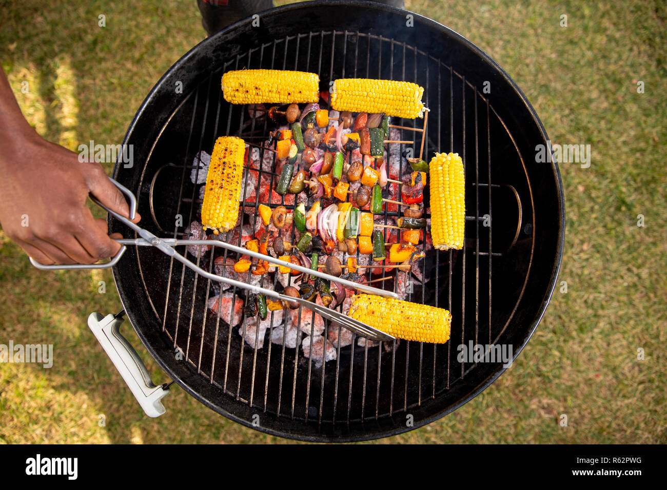 Top Shot gros plan de légumes sur un barbecue Banque D'Images