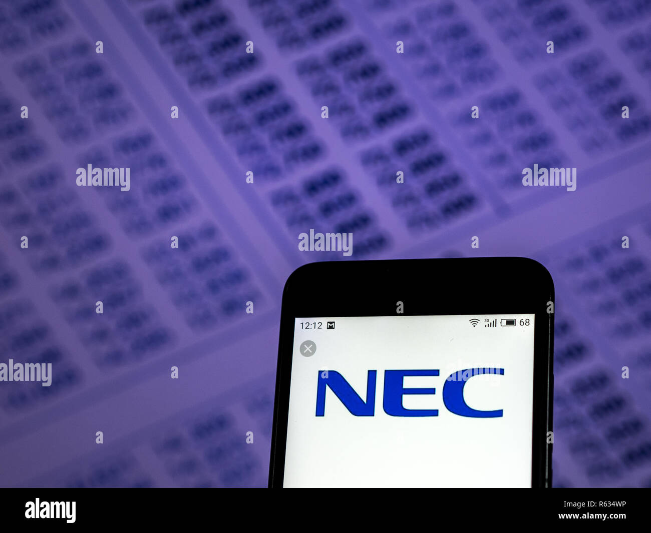 Kiev, Ukraine. 19Th Mar, 2018. NEC Corp logo de l'entreprise de technologie de l'information vu affichée sur téléphone intelligent. Crédit : Igor Golovniov SOPA/Images/ZUMA/Alamy Fil Live News Banque D'Images