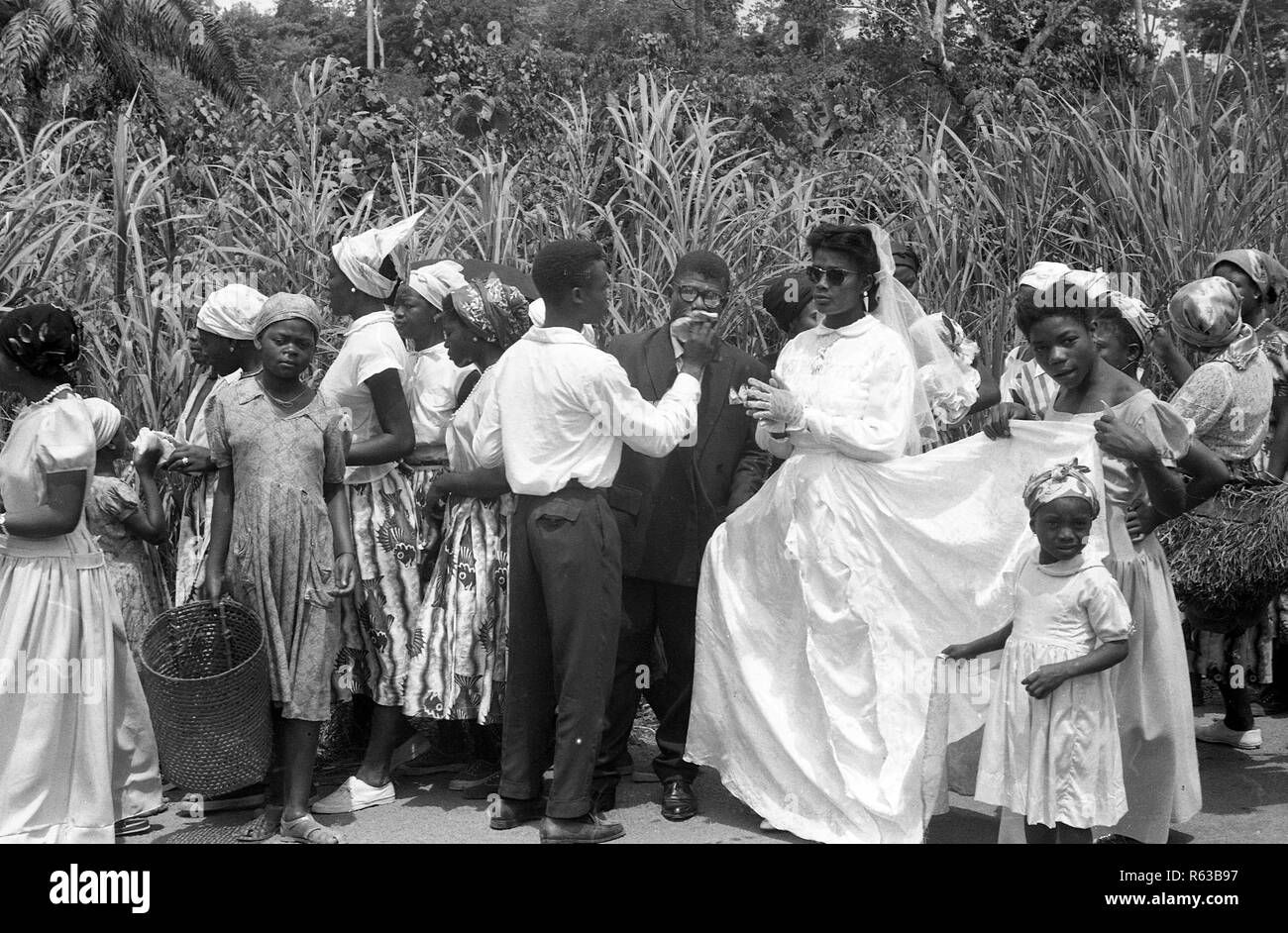 Yaounde Cameroun 1959 fête de mariage Banque D'Images