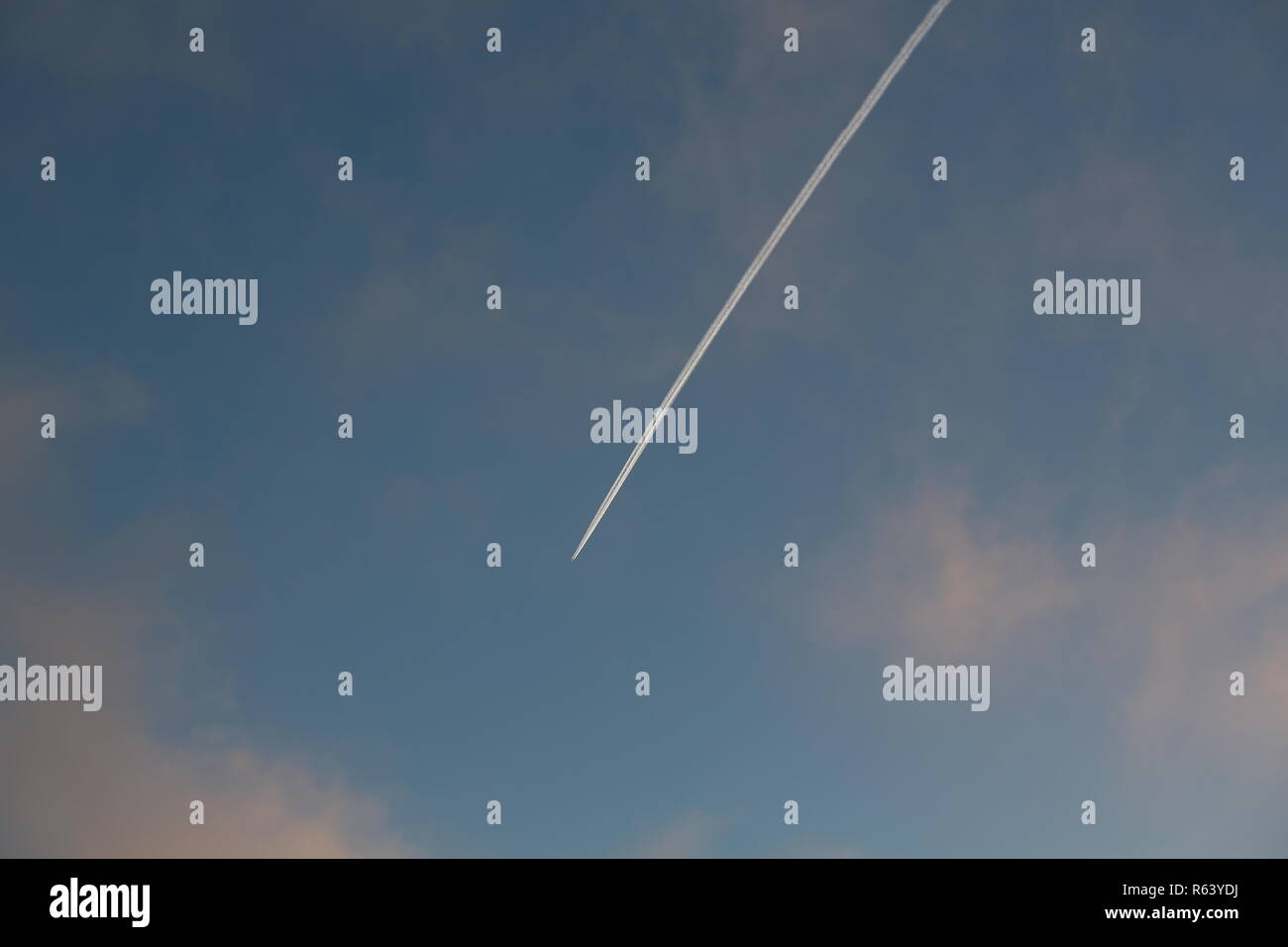 traînée de condensation Photo Stock Alamy