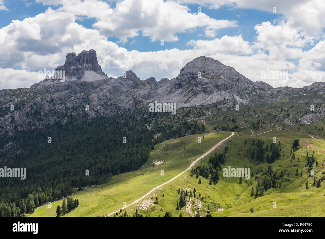 Averau Croda Negra et montagnes, Dolomites, Italie Banque D'Images