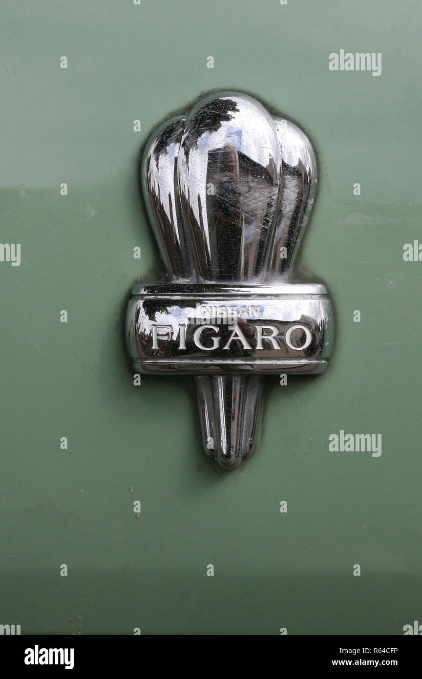 Nissan Figaro est un front-moteur et d'entraînement avant de style rétro pour l'année modèle 1991 Banque D'Images