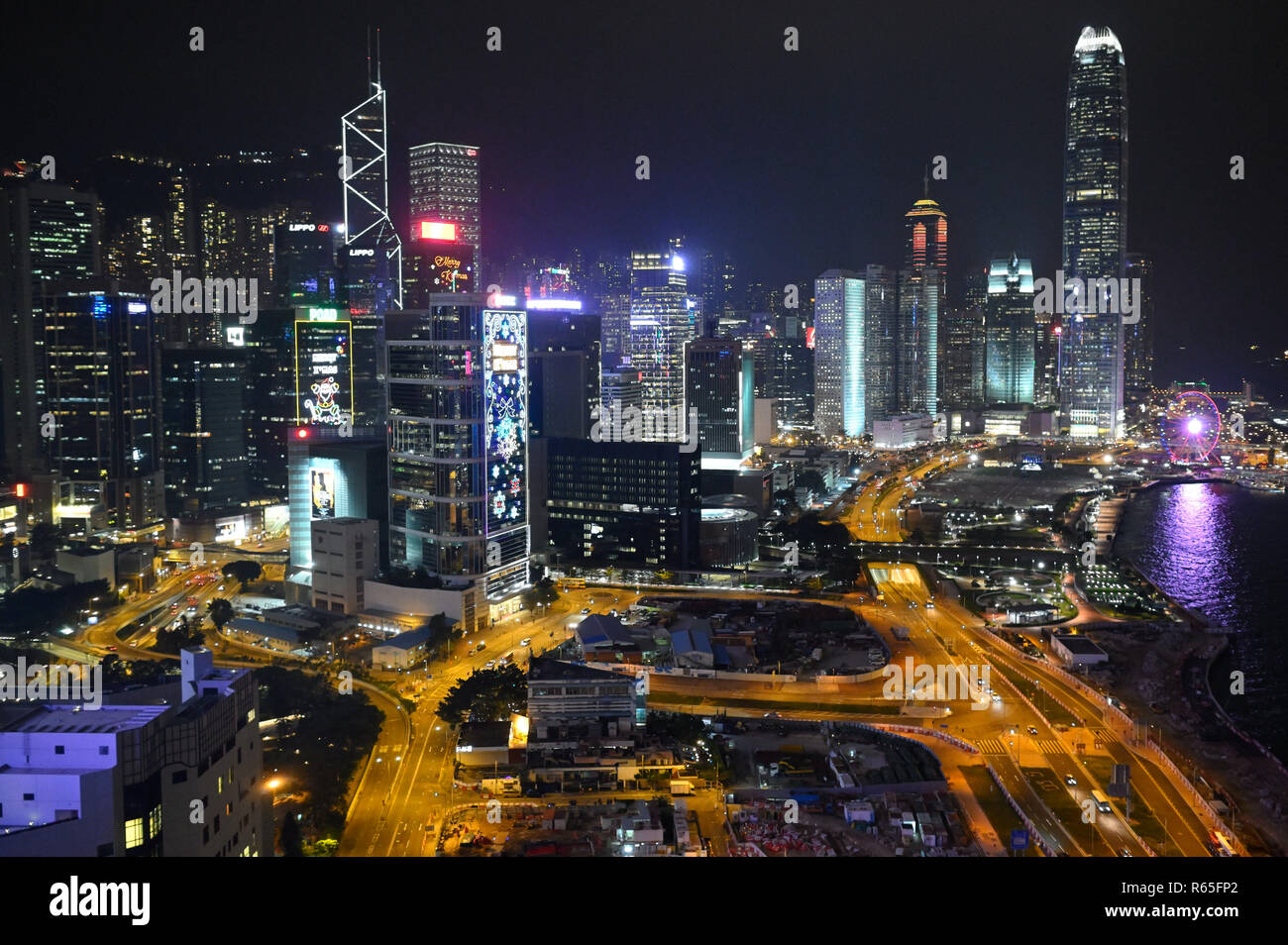 Panorama de l'incroyable île de Hong Kong la nuit, CN Banque D'Images