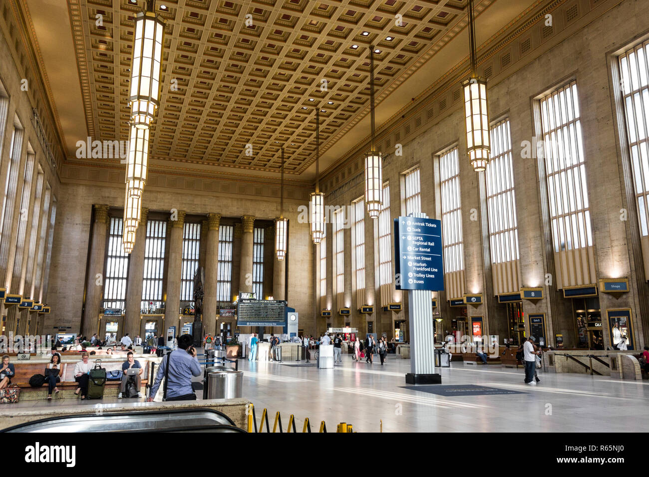 Philadelphie, Pennsylvanie. À l'intérieur de la 30e rue, une station de transport en commun et la principale gare ferroviaire de Philadelphie, administré par Amtrak Banque D'Images