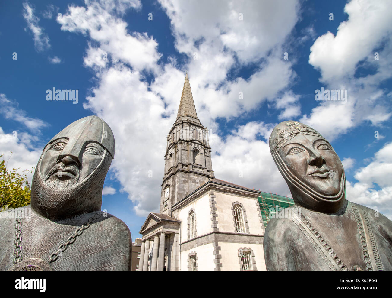 Strongbow et Aoife sculpture en chiffres dans le comté de Waterford Waterford Irlande Banque D'Images