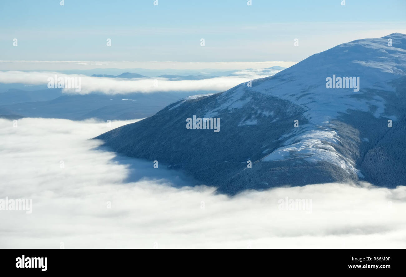 Une vue sur le mont Washington, New Hampshire, de la montagne de Madison. Banque D'Images