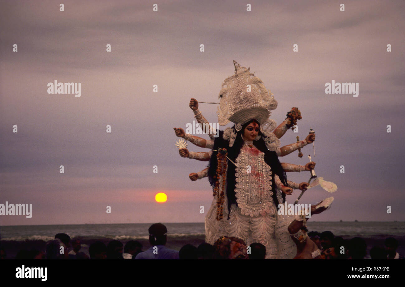 Durga Immersion dans juhu beach Bombay Mumbai maharashtra inde Banque D'Images