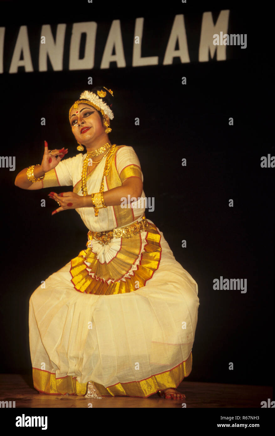 Woman performing mohiniattam danse classique indienne, l'Inde, M.# 697 Banque D'Images