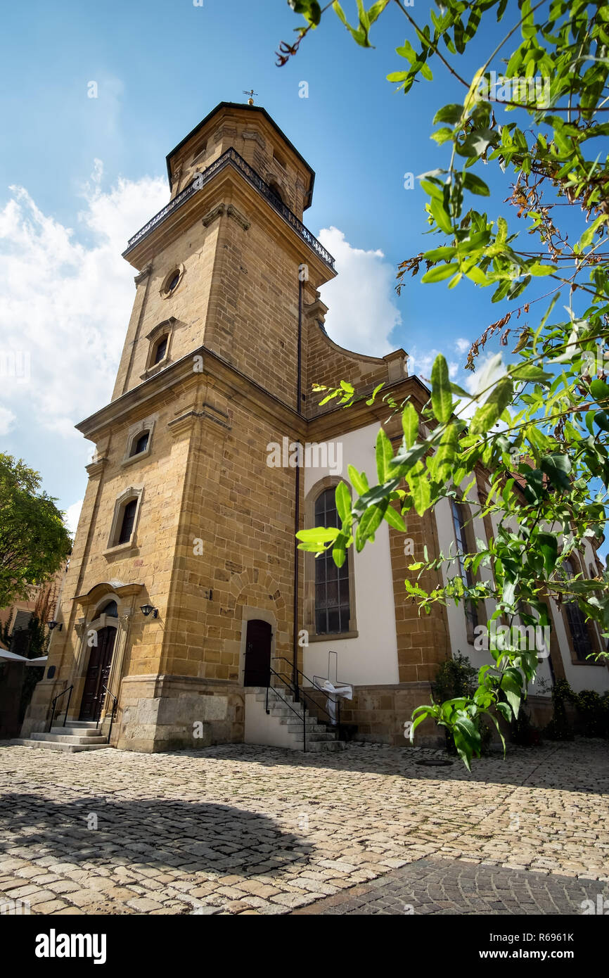 L'église St Nikolaus dans la ville allemande de l'été à Aalen Banque D'Images