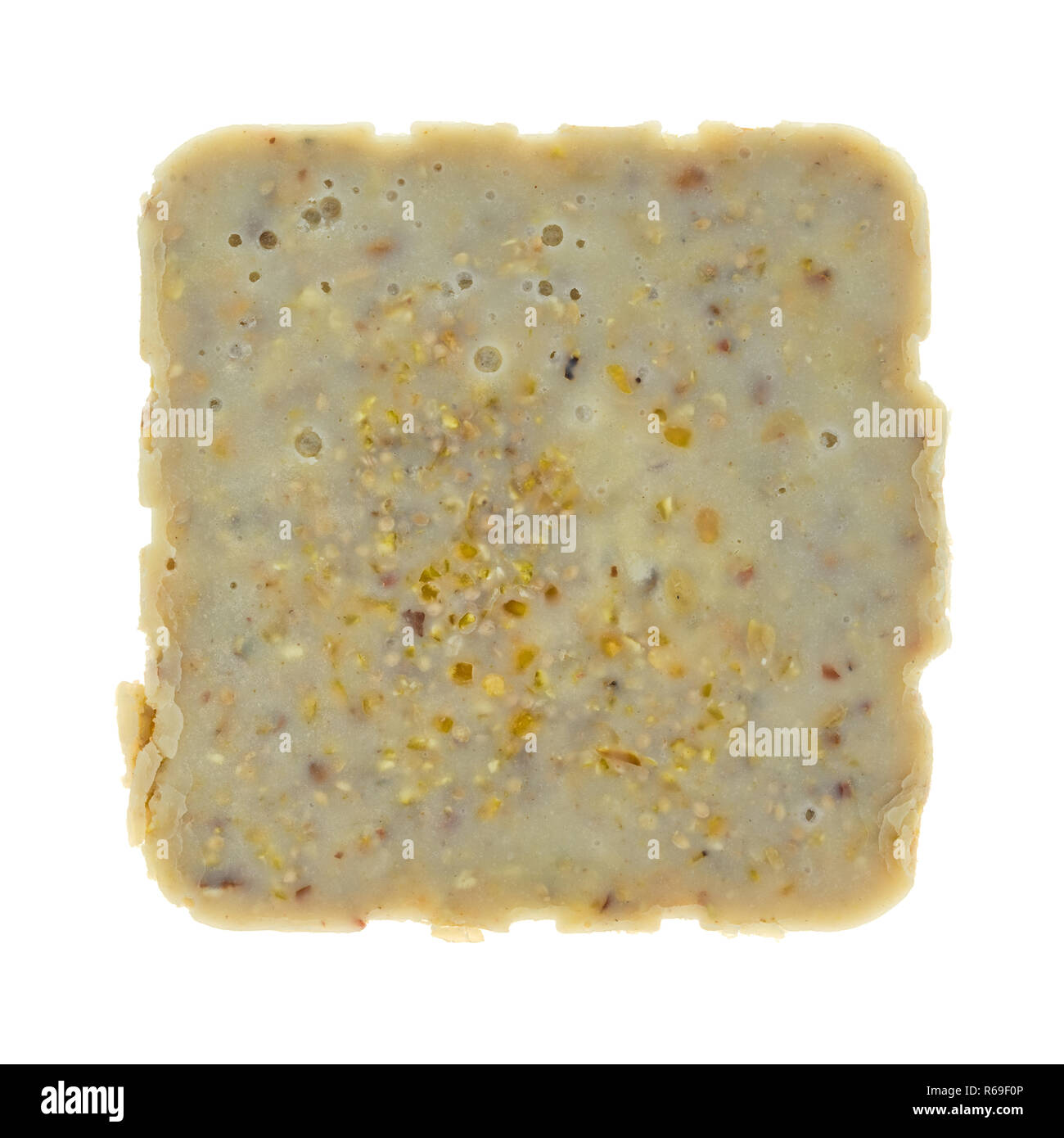 Vue de dessus d'un gâteau de viande nourriture pour oiseaux sauvages de rognon rendu isolé sur un fond blanc. Banque D'Images