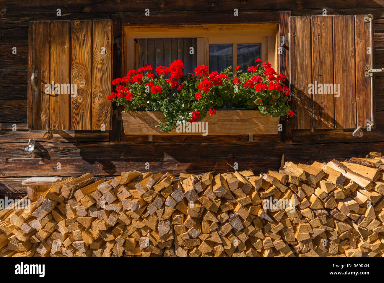 Détail, maison en bois, bois, pile Ahornboden, Engtal, le PMVD, Tyrol, Autriche Banque D'Images