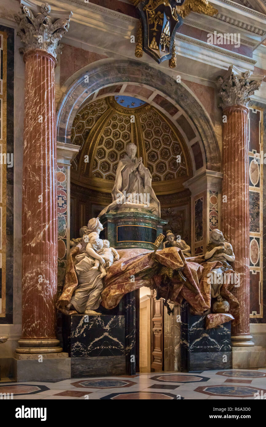 Tombeau du pape Alexandre VII, la Basilique Saint-Pierre, Vatican, Rome, Italie Banque D'Images