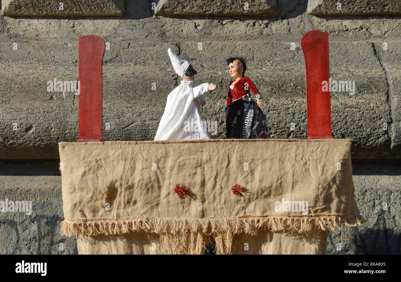 Théâtre de marionnettes, Piazza del Gesù Nuovo, Naples, Italie, Puppentheater, Napoli, Italie Banque D'Images