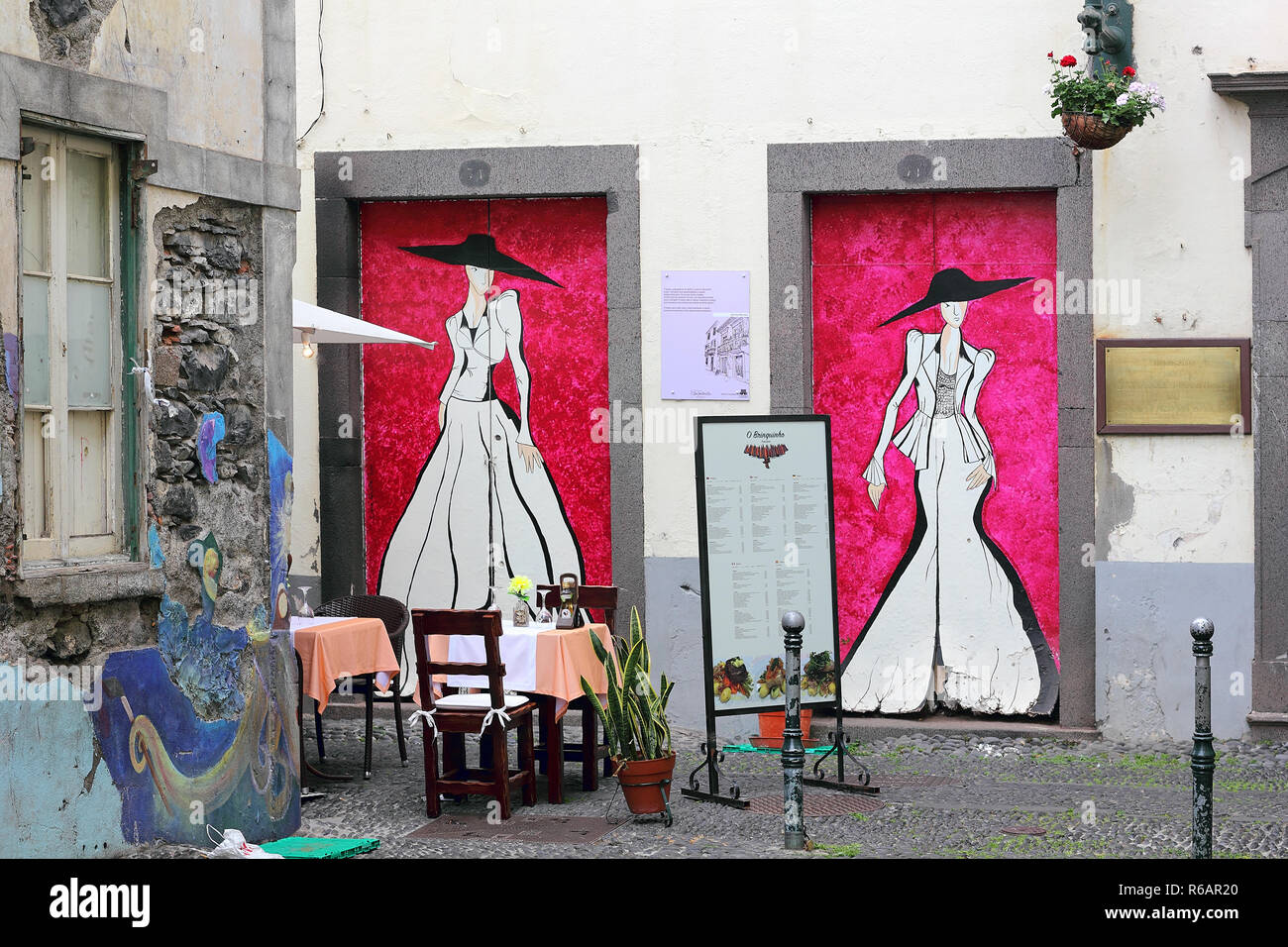 Portes de la rua de santa maria Banque de photographies et d’images à