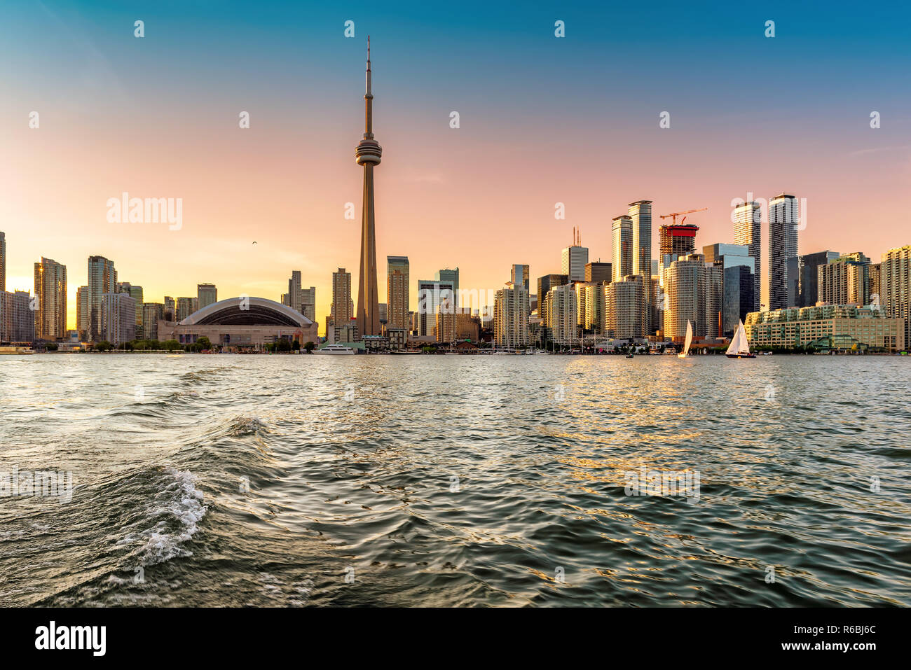 Toronto spectaculaire skyline at sunset Banque D'Images