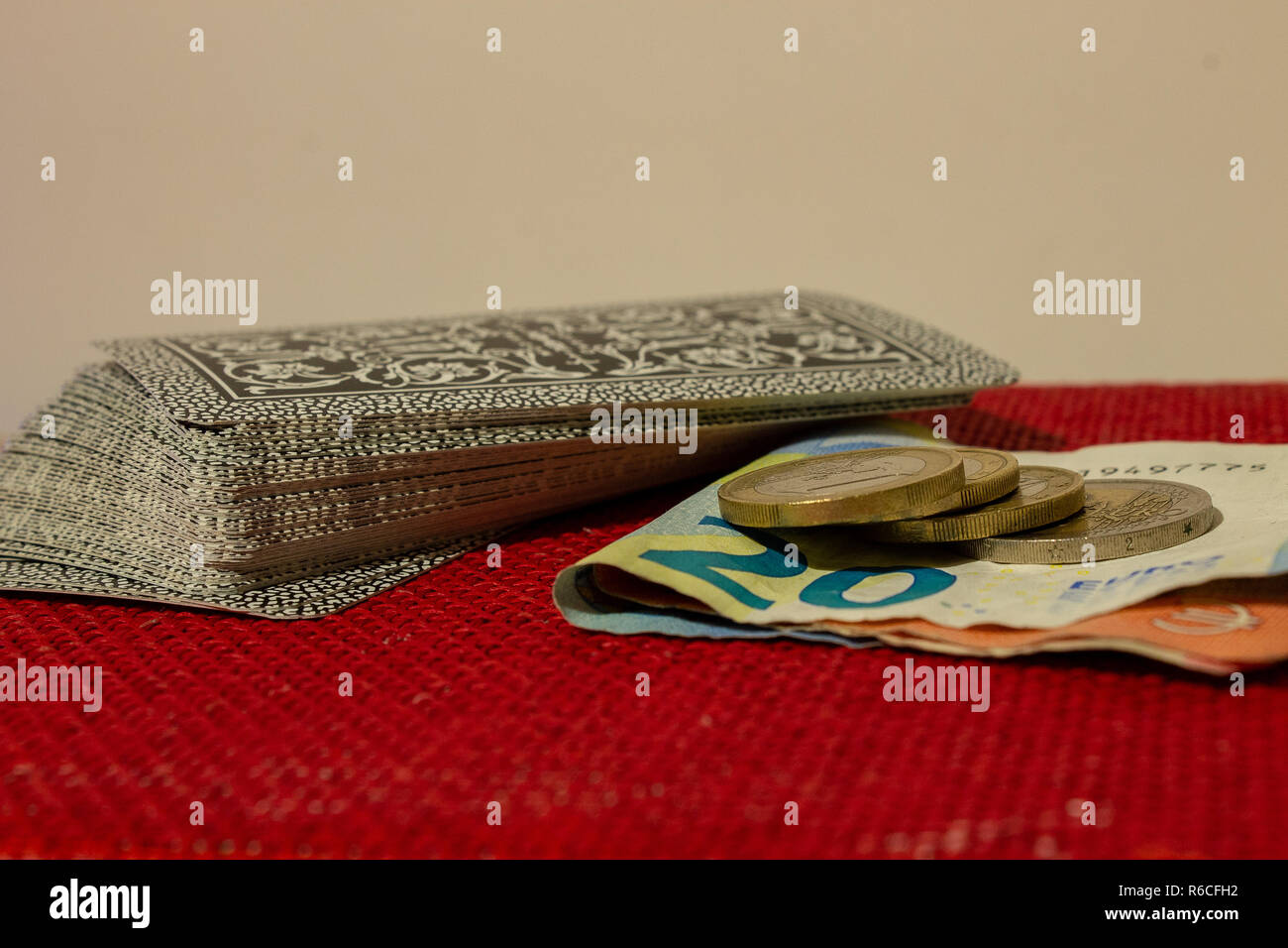 Jeu, avec des cartes, l'argent, ou simplement des jeux de cartes quand la famille est réunie pour les fêtes. Banque D'Images