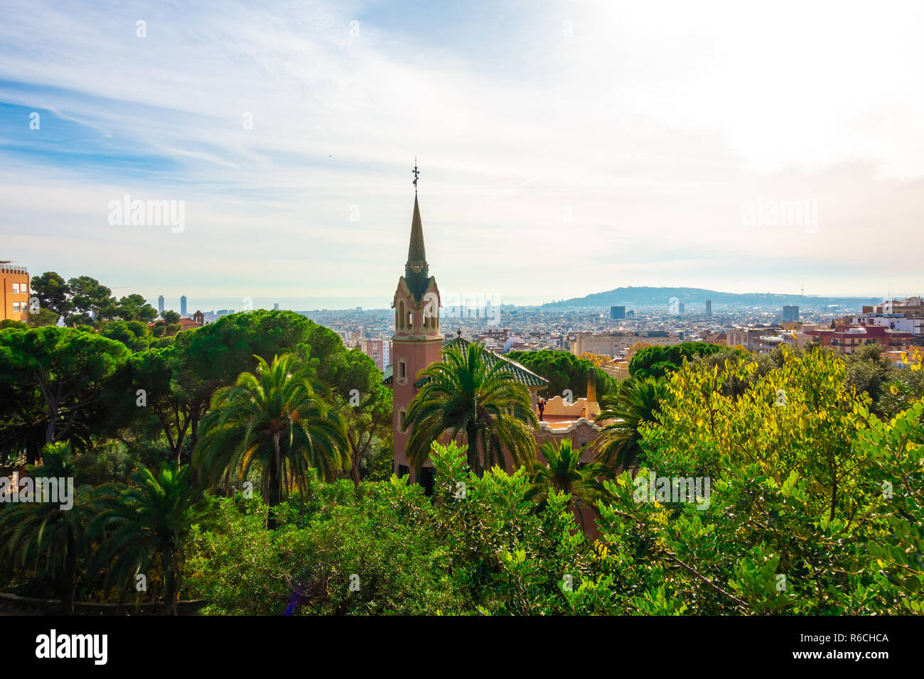 Vue panoramique sur le parc Guell à Barcelone, Catalogne Espagne. Banque D'Images