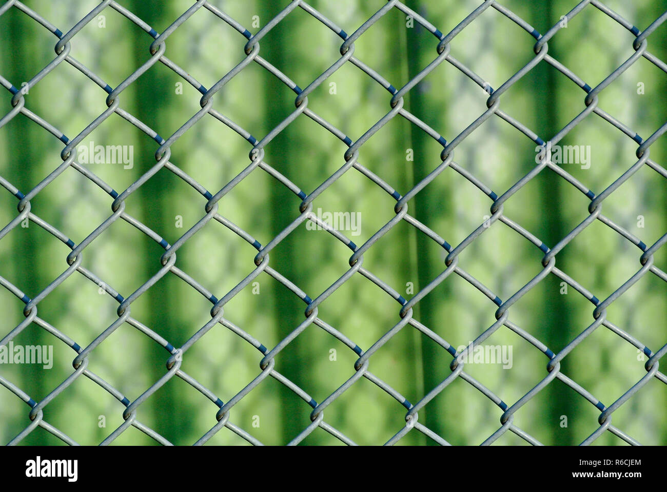 Clôture avec métal ondulé Banque D'Images