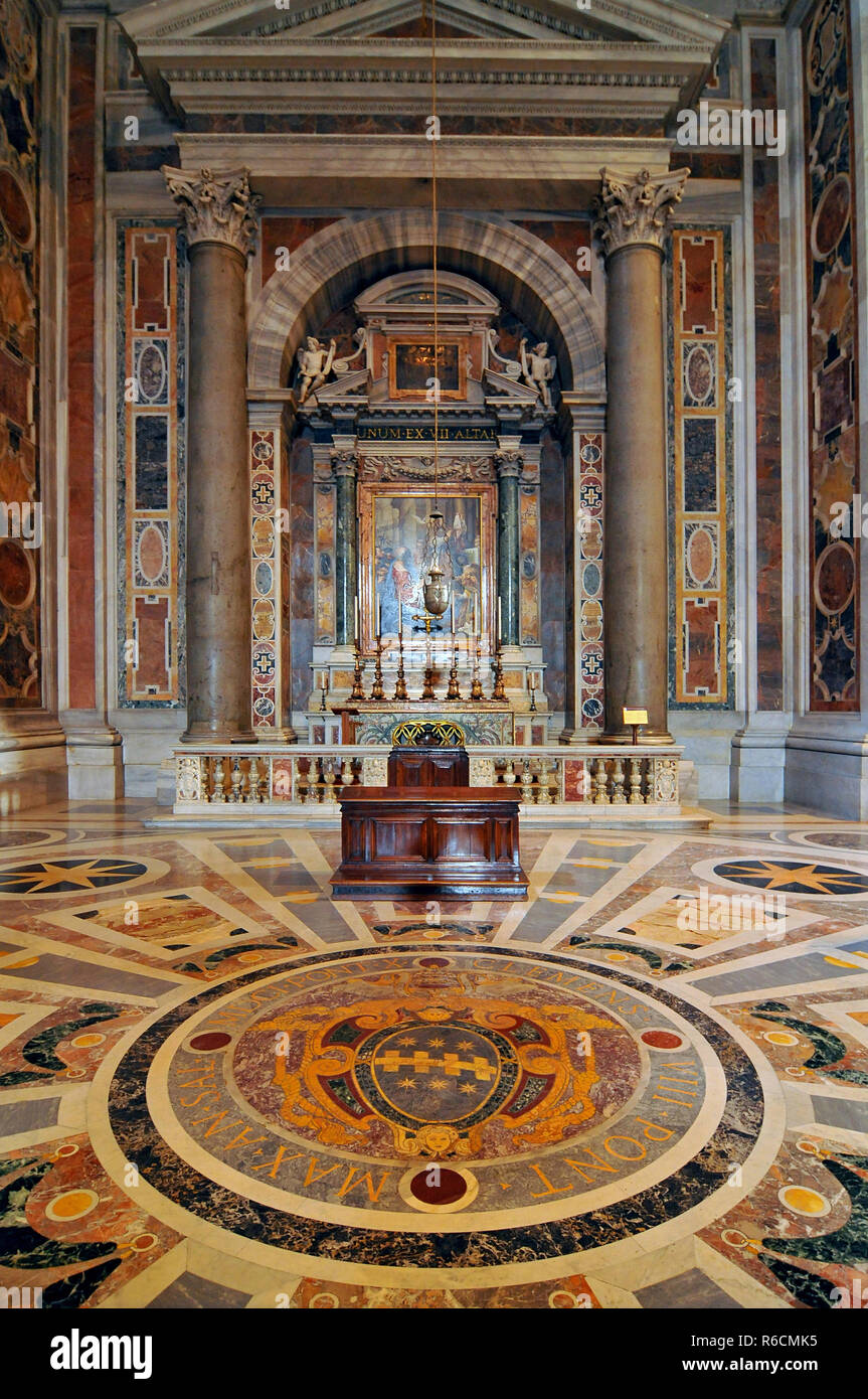 L'Italie, Lazio, Rome, Vatican, intérieur de la Basilique Saint-Pierre Banque D'Images