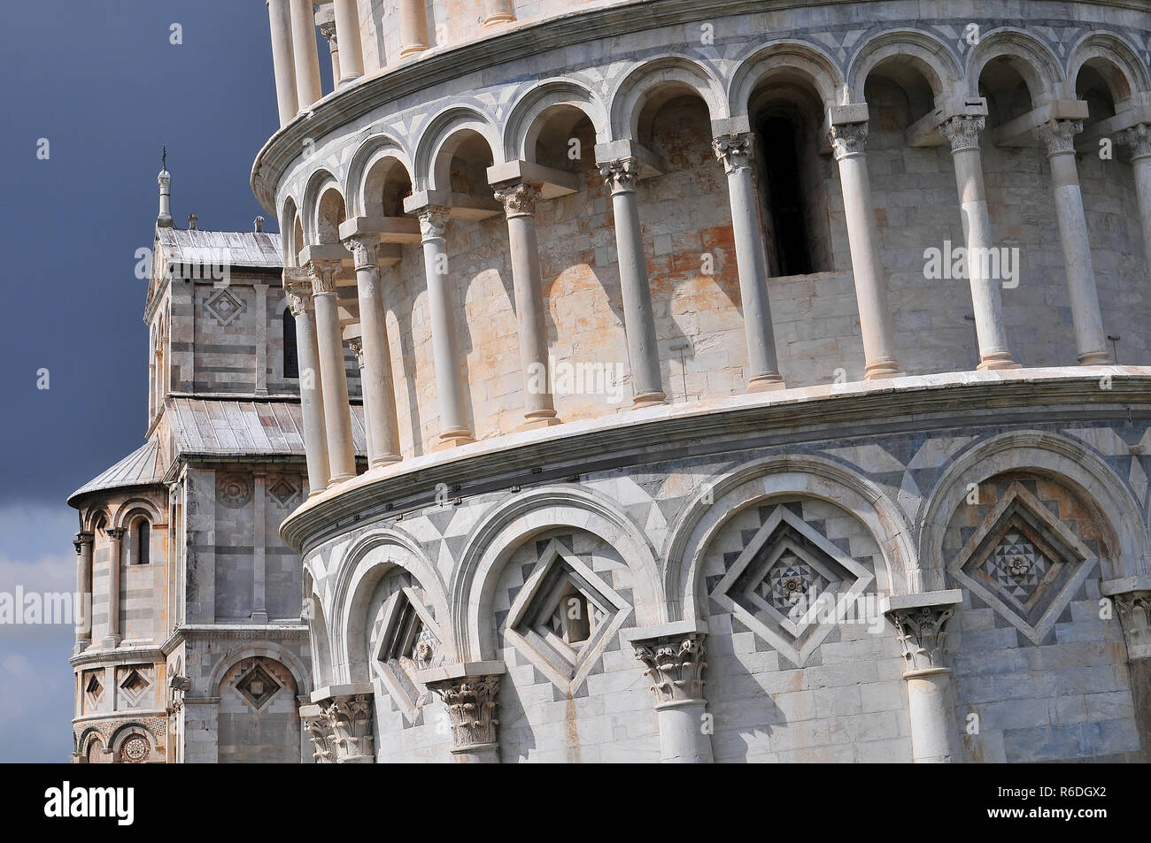 Détails architecturaux de la Tour Penchée de Pise Toscane Italie Banque D'Images