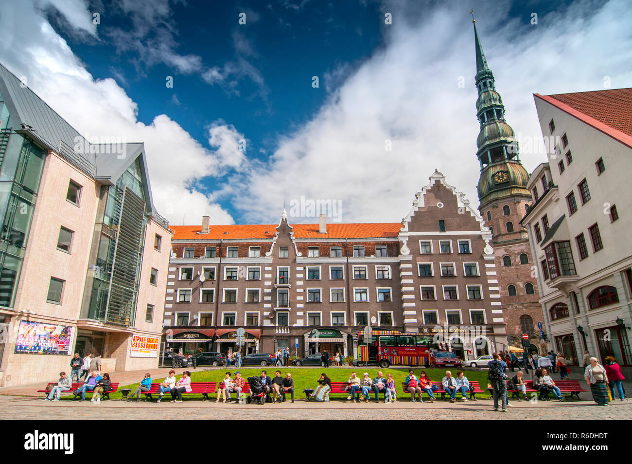 L'église Saint Pierre est une église luthérienne de Riga, la capitale de la Lettonie, dédiée à Saint Pierre Banque D'Images