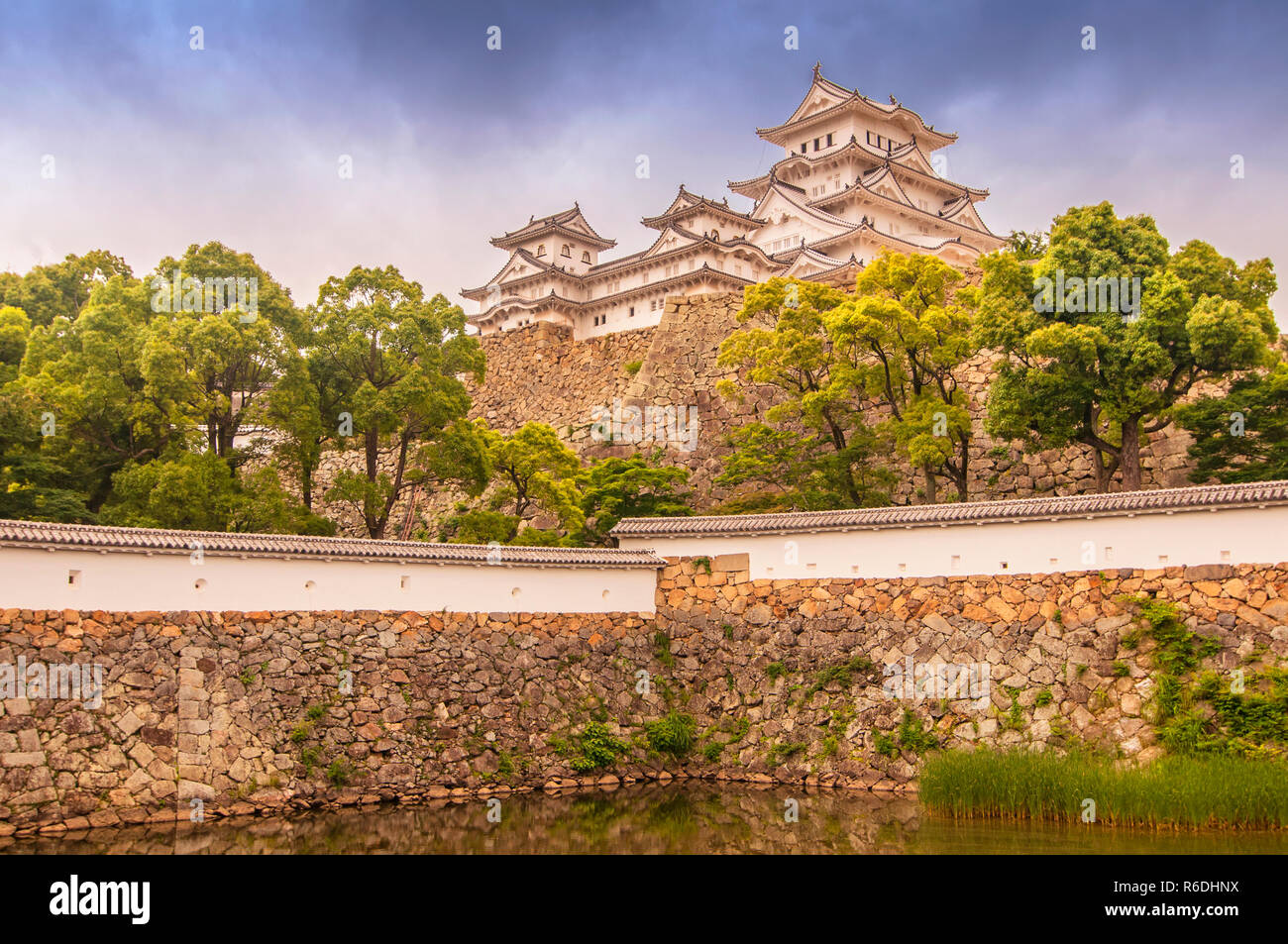 Château de Himeji, aussi appelé le château du héron blanc, le Japon c'est un site du patrimoine mondial de l'UNESCO au Japon Banque D'Images