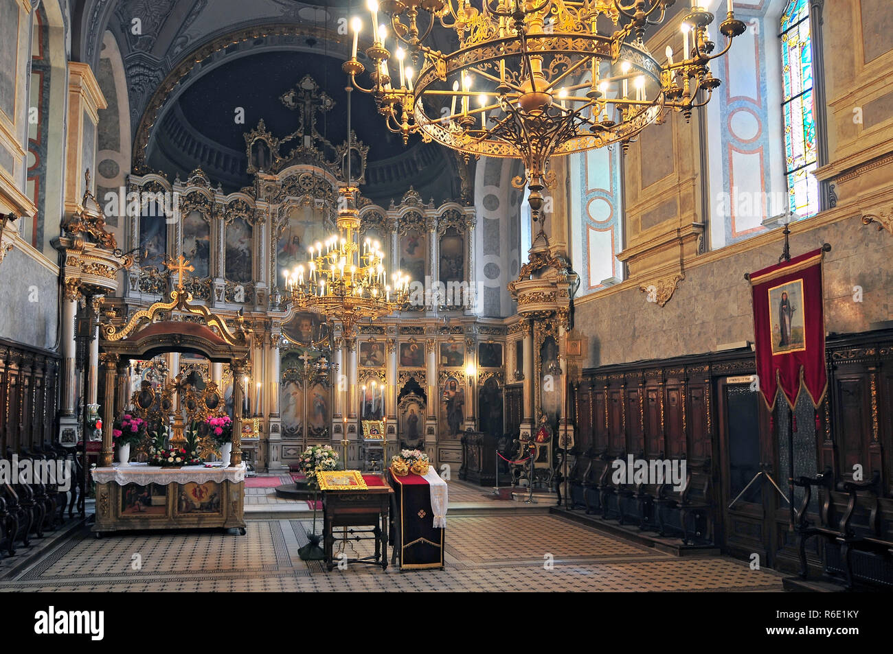 Iconostase de la cathédrale orthodoxe de Saint George peint par Paja Jovanović Novi Sad Serbie Banque D'Images