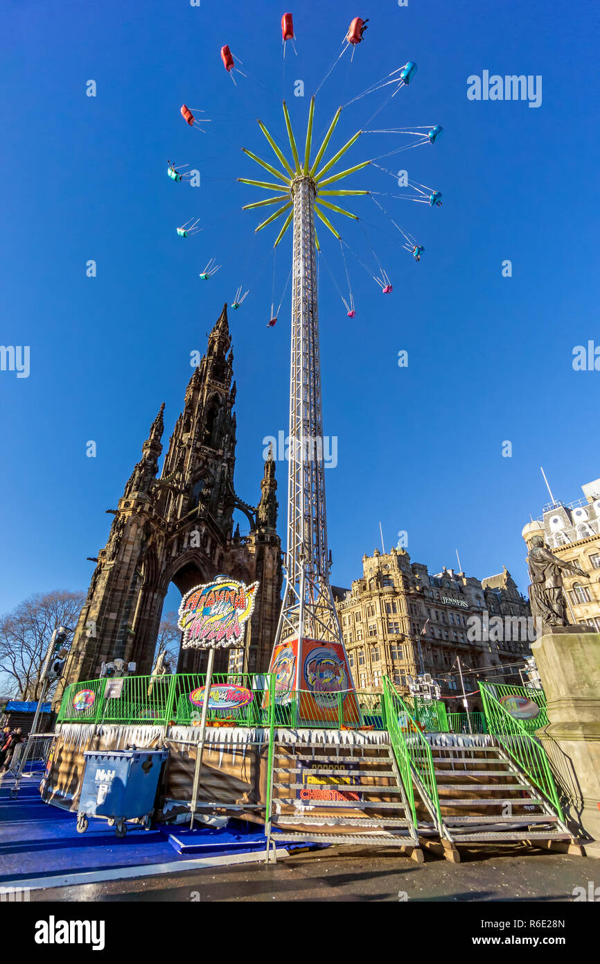 Le Star Flyer à Edinburgh's Christmas 2018 dans les jardins de Princes Street Edinburgh Scotland UK Banque D'Images