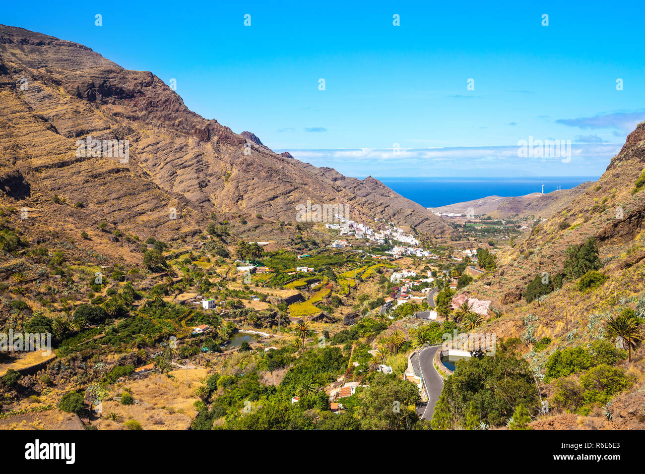Belle vue en direction de la Valle di Agaete sur Gran Canaria, Îles Canaries Banque D'Images Belle vue en direction de la Valle di Agaete sur Gran Canaria, Îles Canaries Banque D'Images