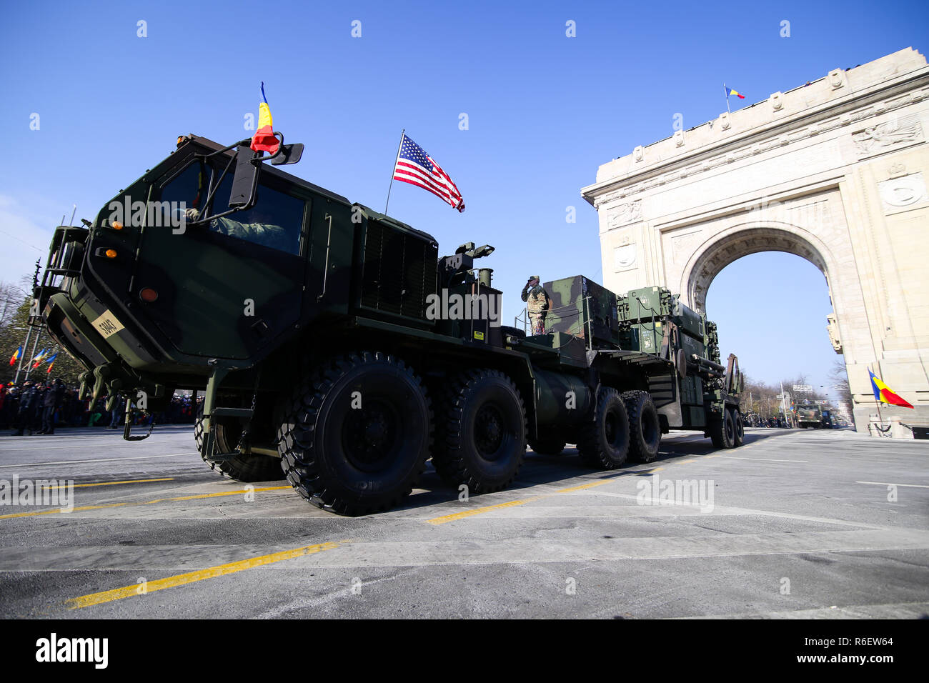 Bucarest, Roumanie - décembre 1, 2018 : Patriot PAC 3 + un missile sol-air (SAM) au niveau de la parade militaire de la fête nationale roumaine Banque D'Images