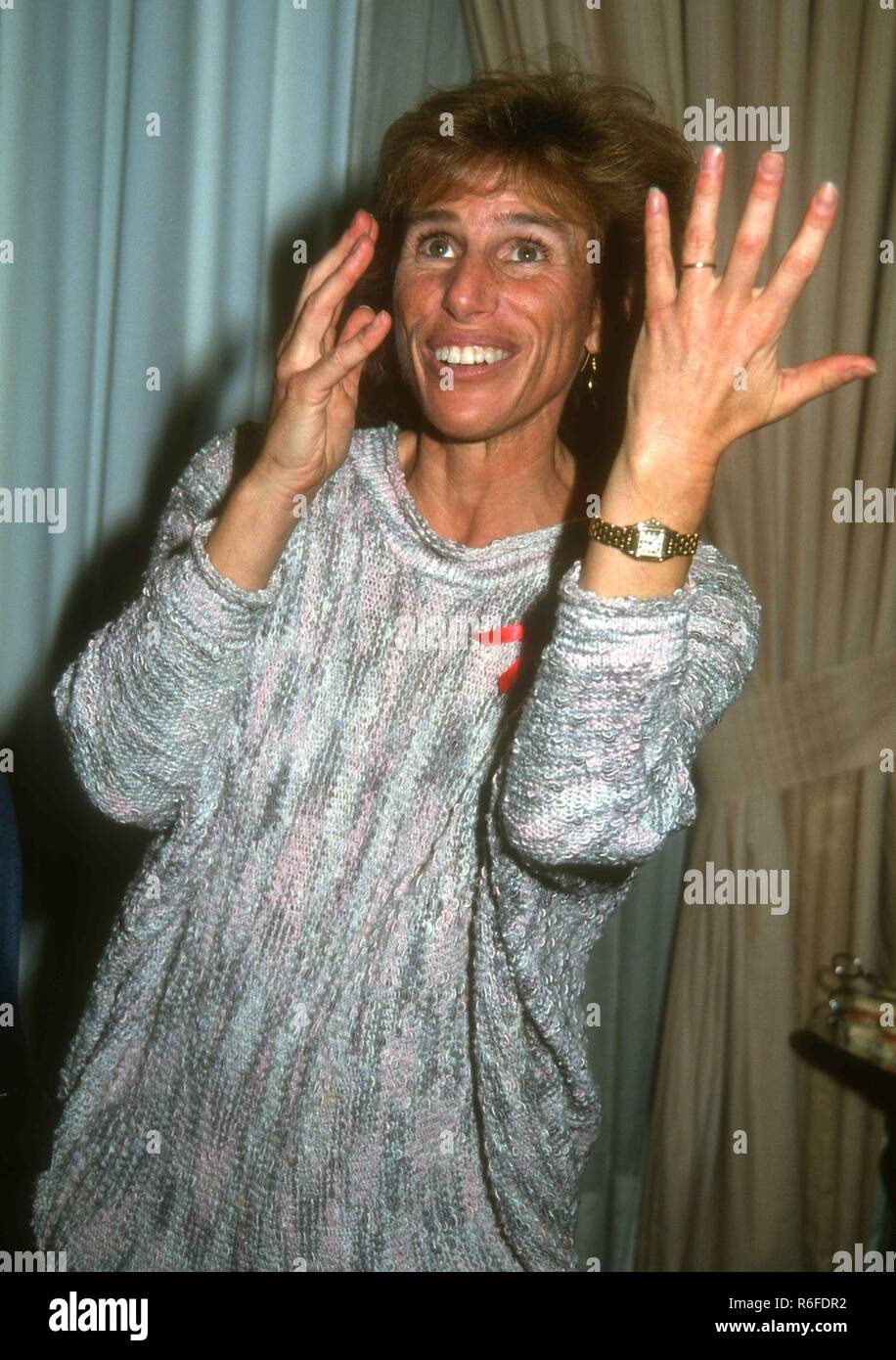WEST HOLLYWOOD, CA - le 23 mars : L'actrice Elizabeth Glaser assiste à la conférence de presse pour annoncer la deuxième RADIO KIIS et Unite Concert-bénéfice le Sida pédiatrique le 23 mars 1993 à l'hôtel Bel âge de West Hollywood, Californie. Photo de Barry King/Alamy Stock Photo Banque D'Images