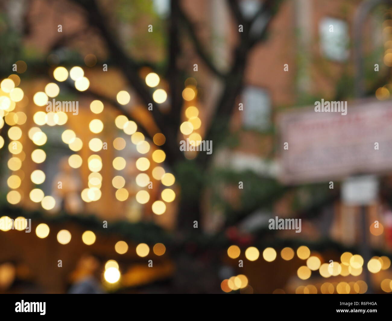 Les étals du marché de Noël et le shopping à Cologne, Allemagne Banque D'Images