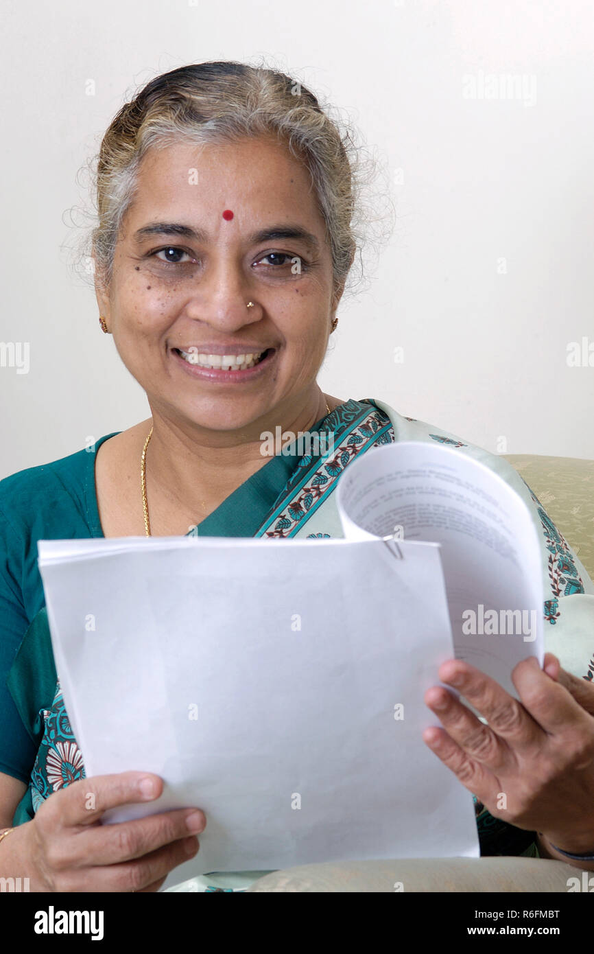 Le Dr Geeta Bhardwaj lauréat du Prix International pour la qualité - AUTORISATION MODÈLE NON DISPONIBLE Banque D'Images